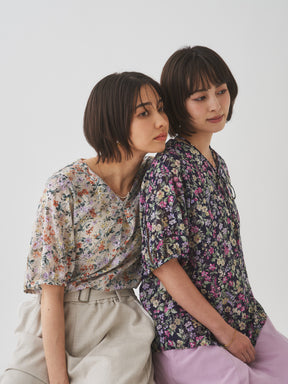 6/5(金)21:00発売開始【洗える】小さな花の2WAYプルオーバー