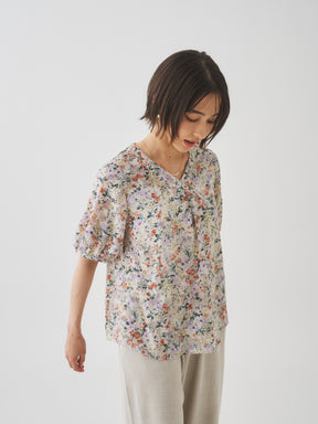 6/5(金)21:00発売開始【洗える】小さな花の2WAYプルオーバー