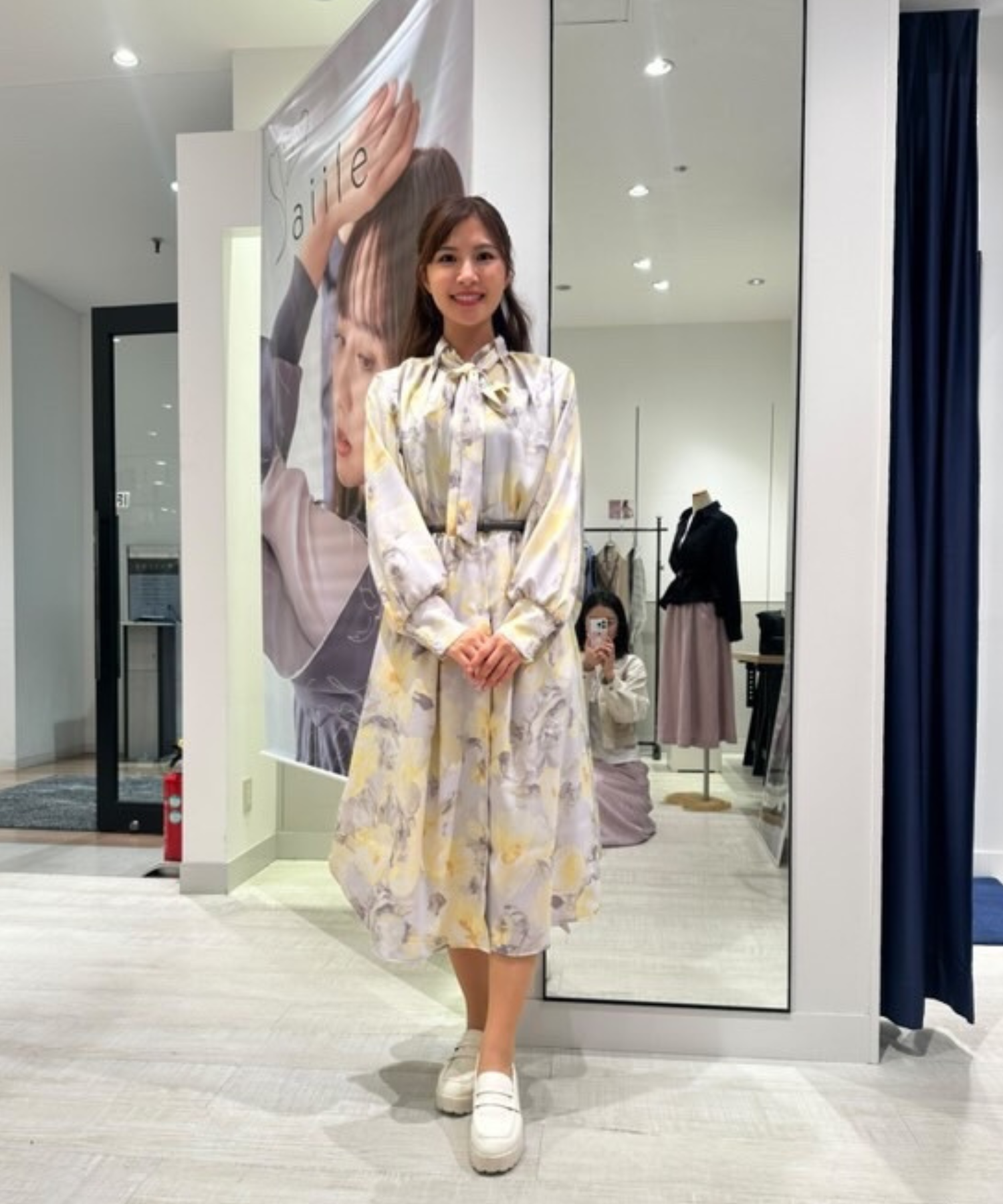 美品✨ アデリー パネルプリントワンピース ボウタイ 花柄 美品✨ アデリー パネルプリントワンピース ボウタイ 花柄