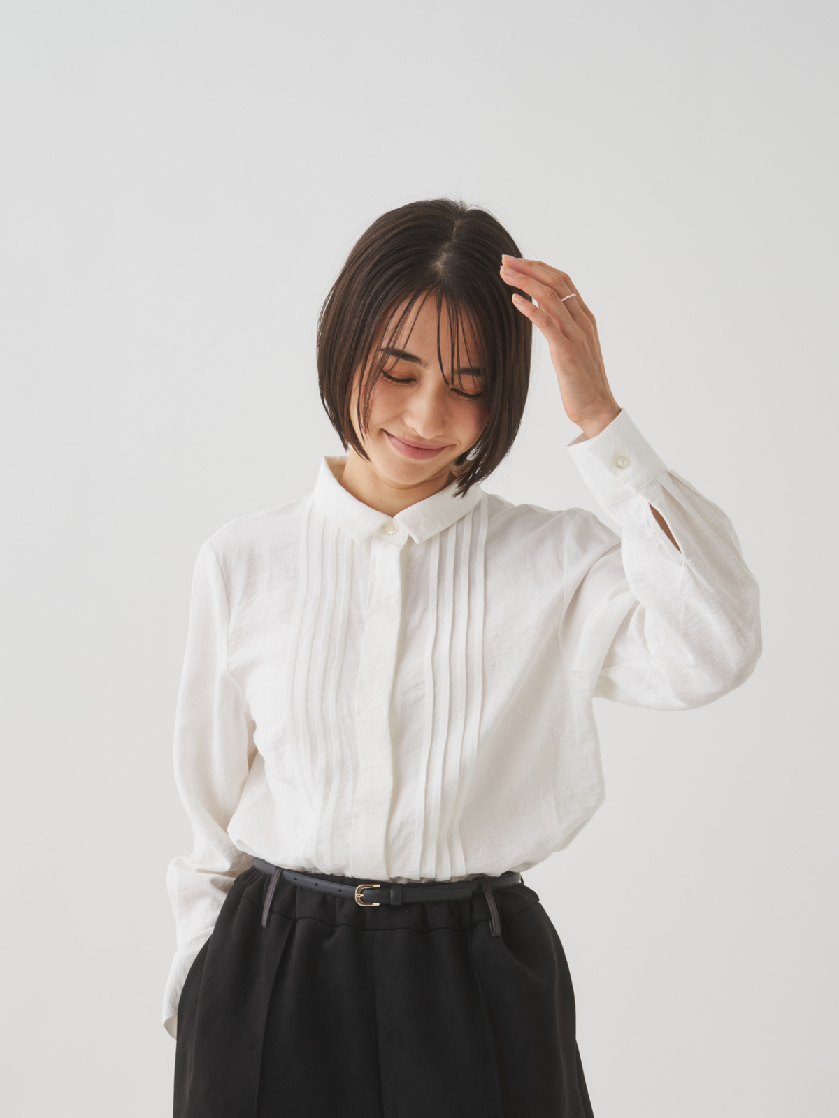 【洗える】波のうつろいピンタックシャツ