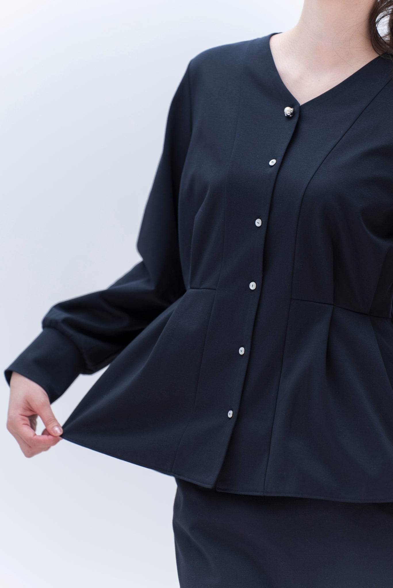 3/20(金)11:00発売開始【洗える】スウェットな着心地ペプラムブラウス